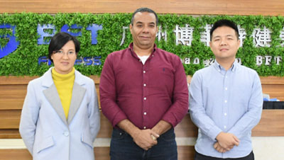 埃及客戶進口中國博菲特品牌商用健身設備